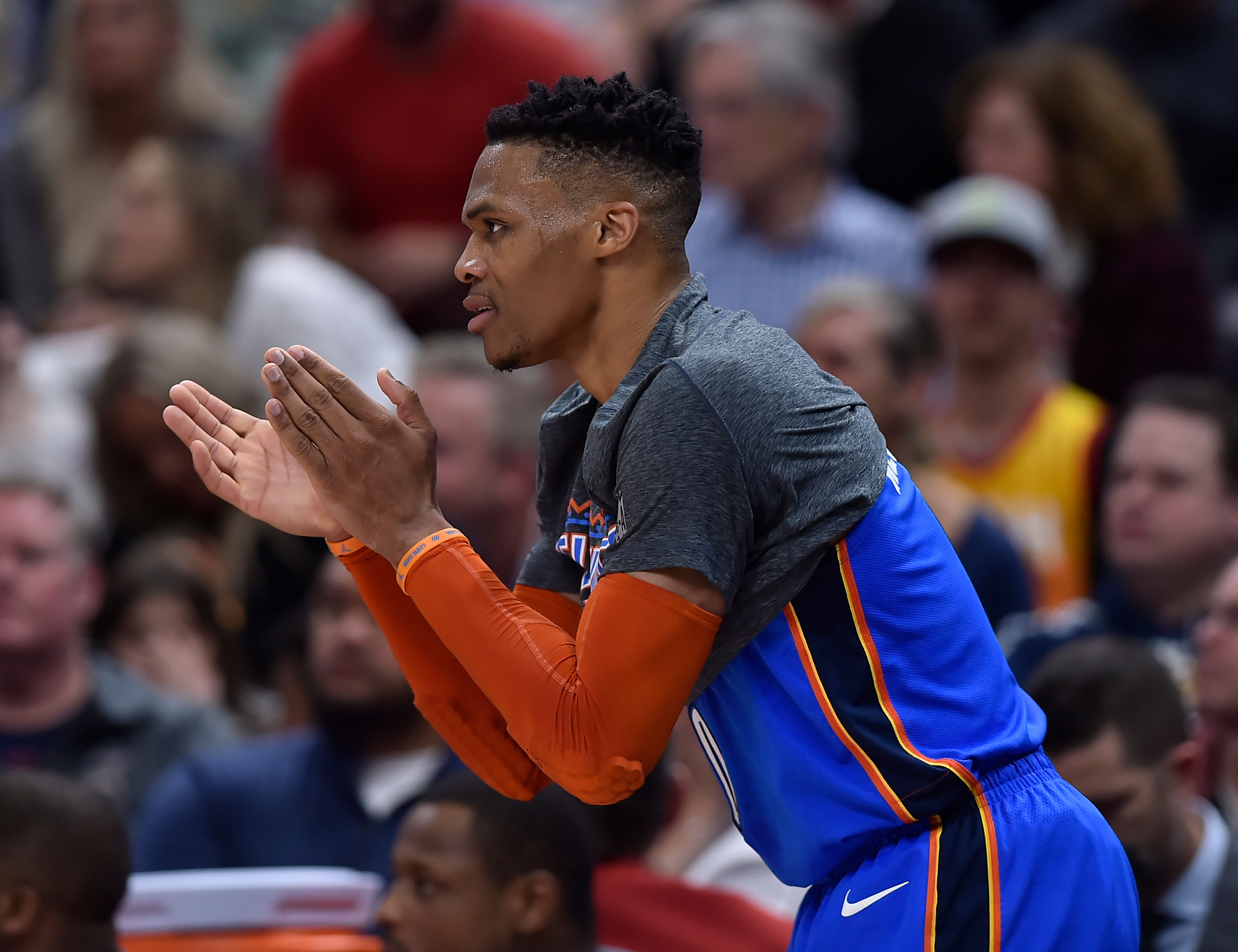 与国际强队 与国际强队